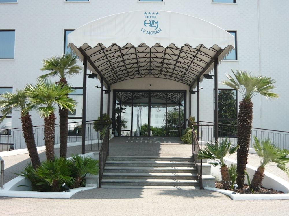 Hotel Le Moran Cusago Buitenkant foto